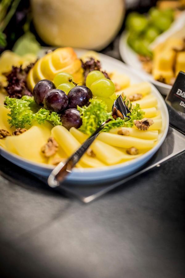 Ibis Wels Hotel ภายนอก รูปภาพ
